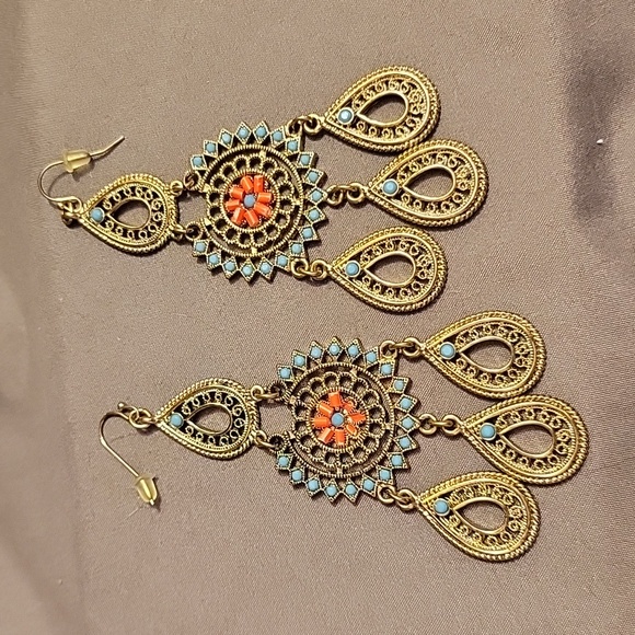 Beautiful boho style drop earrings - Picture 1 of 2